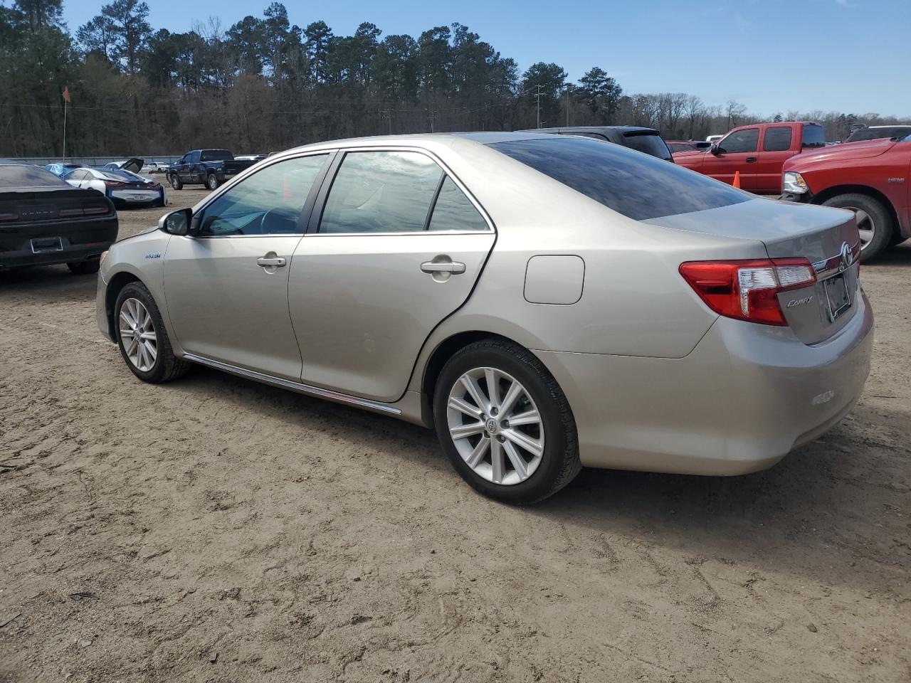 2014 Toyota Camry VIN 4T1BD1FK7EU110583 Copart auction photo, front end damage thumbnail 2
