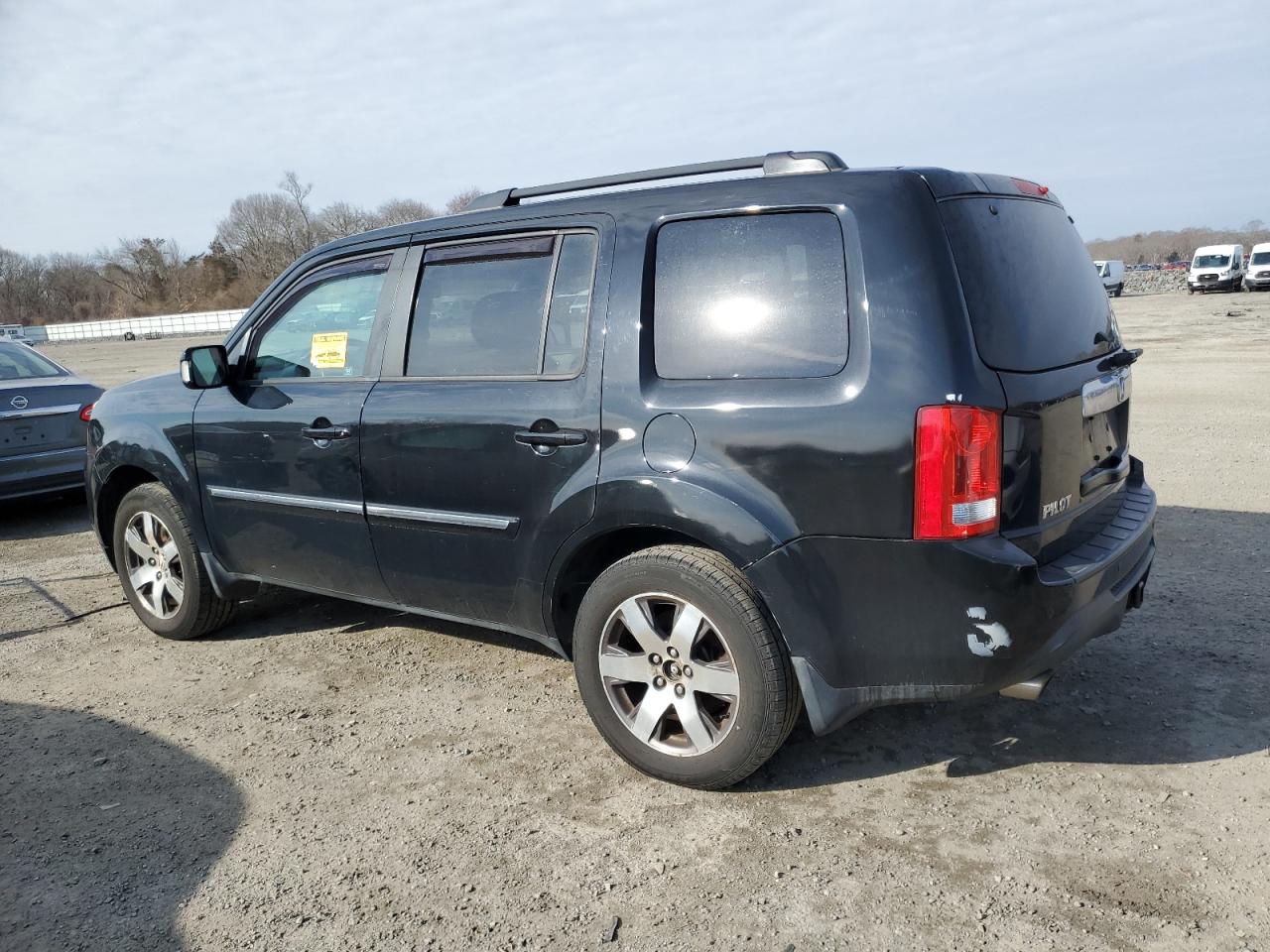 2012 Honda Pilot VIN 5FNYF4H9XCB060238 Copart auction photo, minor dent/scratches damage thumbnail 2
