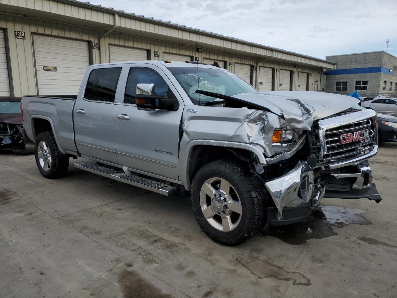 2016 GMC Sierra VIN 1GT12TE87GF116544 Copart auction photo, front end damage thumbnail 4