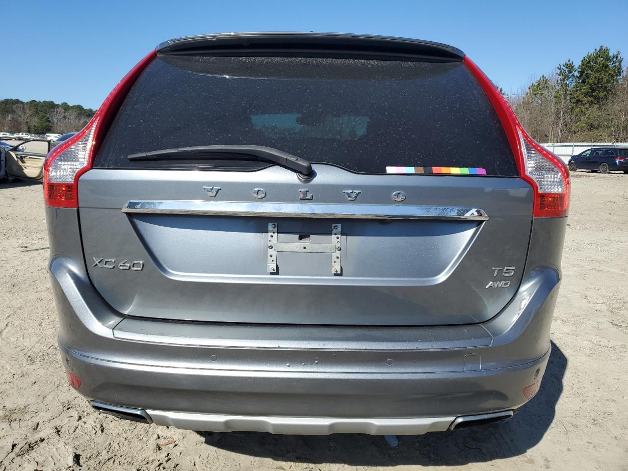 2017 Volvo XC60 VIN YV440MRU1H2013352 Copart auction photo, minor dent/scratches damage thumbnail 6