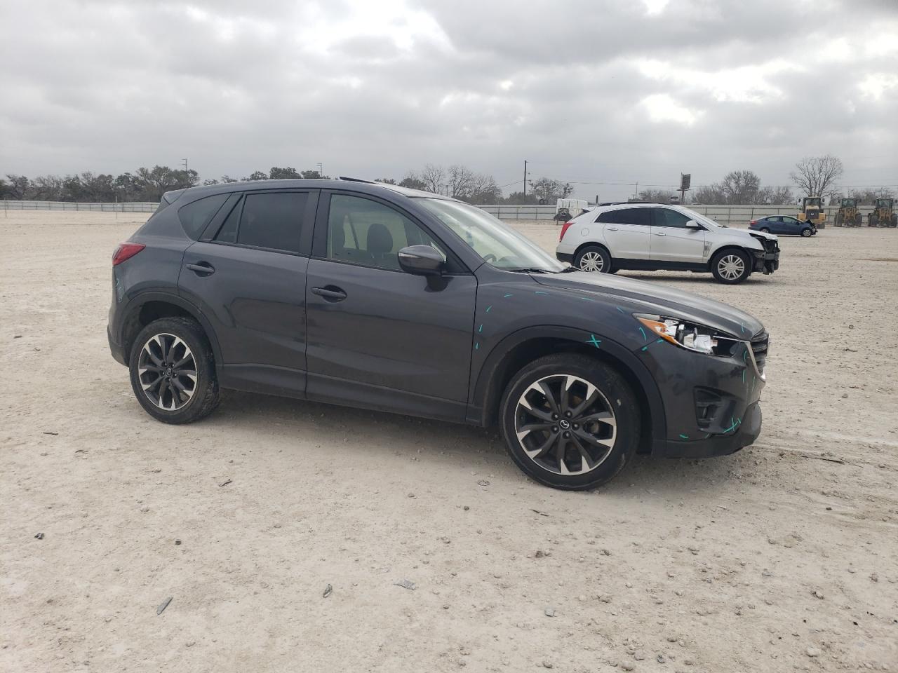 2016 Mazda CX-5 VIN JM3KE2DY2G0783863 Copart auction photo, front end damage thumbnail 4