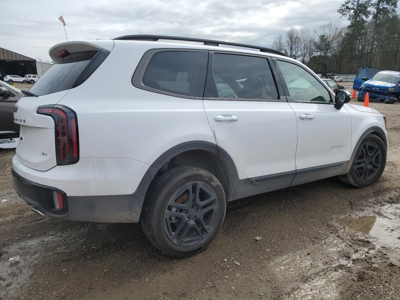 2025 KIA Telluride VIN 5XYP3DGC6SG574239 Copart auction photo, front end / undercarriage damage thumbnail 3