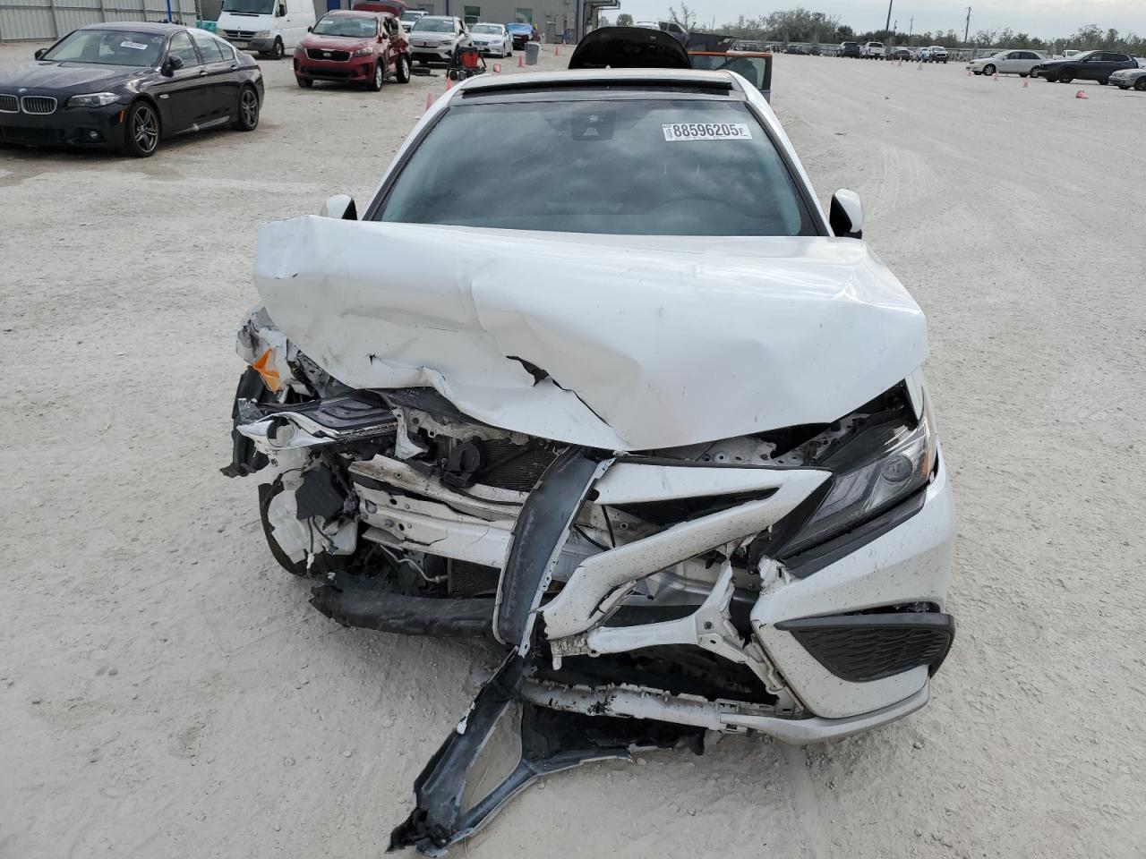 2021 Toyota Camry VIN 4T1K61AK6MU542677 Copart auction photo, front end / side damage thumbnail 5