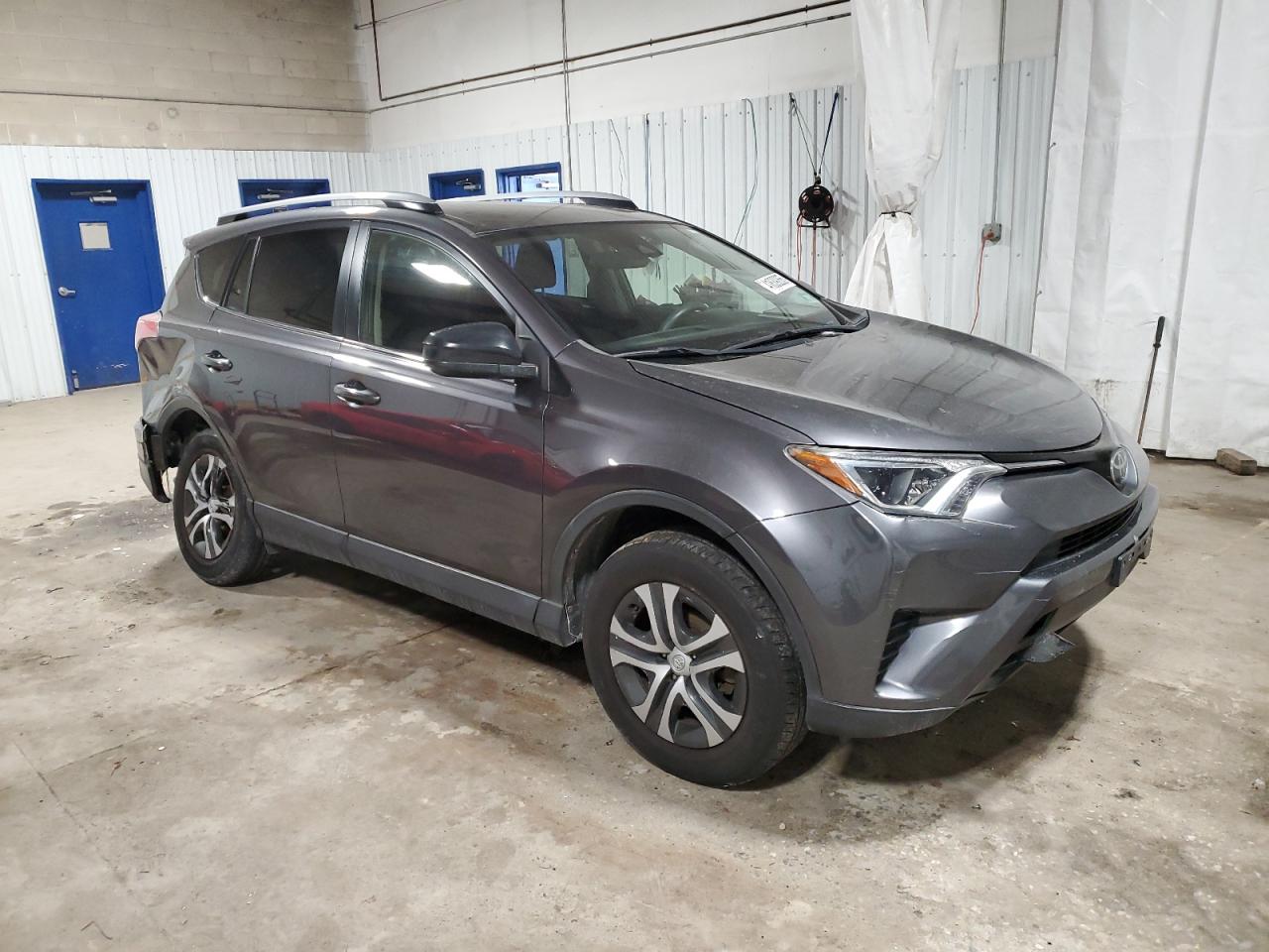 2017 Toyota RAV 4 VIN JTMBFREV7HJ114180 Copart auction photo, front end / rear end damage thumbnail 4