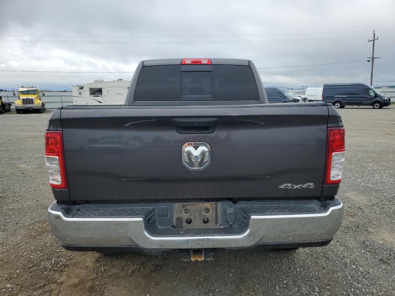 2021 RAM 2500 VIN 3C6UR5CL8MG631355 Copart auction photo, water/flood / minor dent/scratches damage thumbnail 6