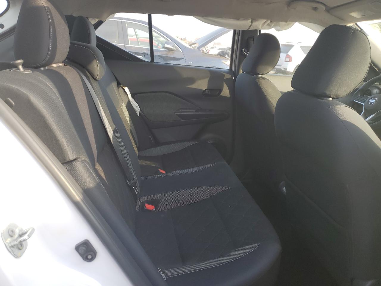 2020 Nissan Kicks VIN 3N1CP5BV5LL494042 Copart auction photo, rear end / minor dent/scratches damage thumbnail 10