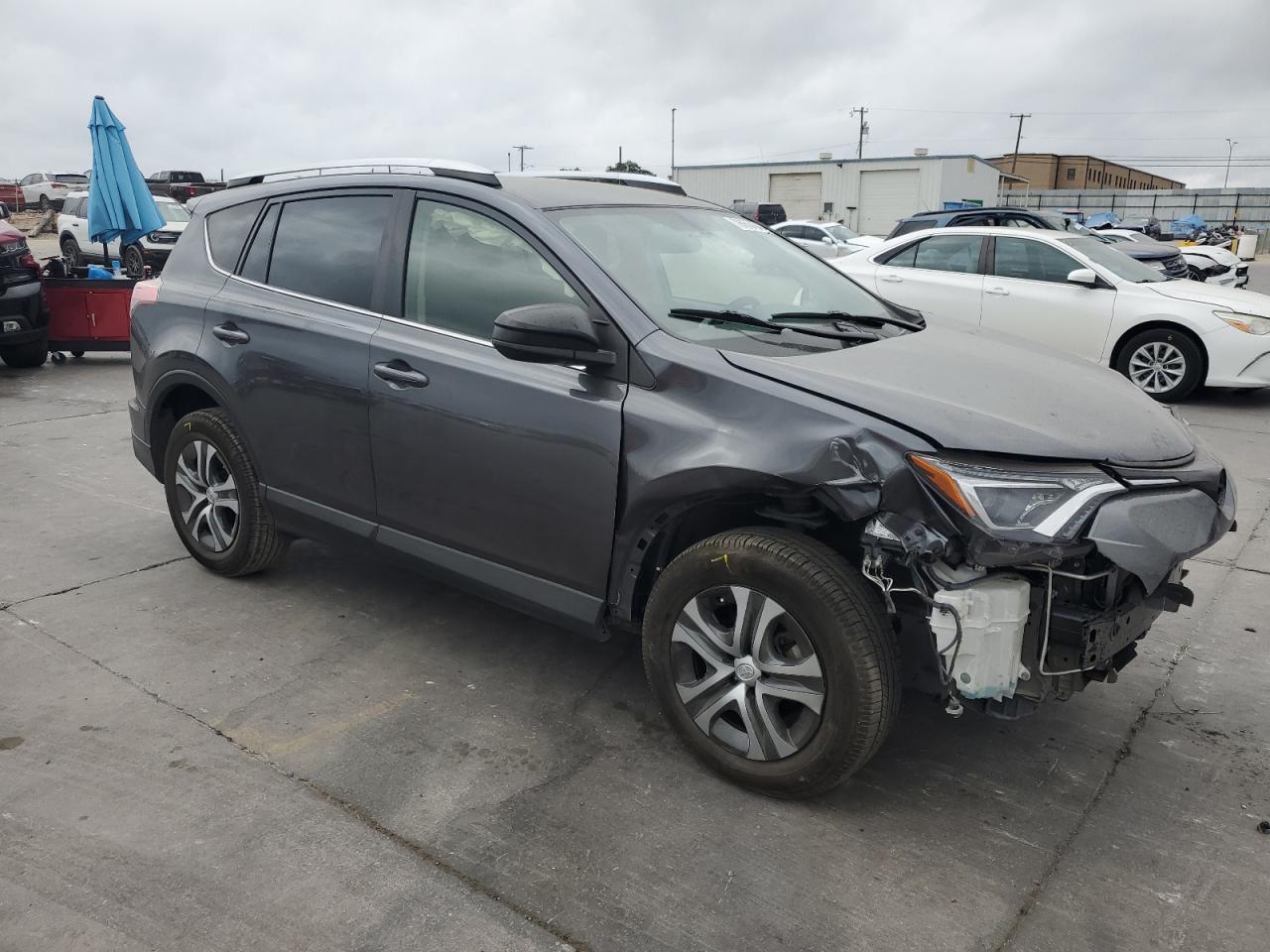 2016 Toyota RAV 4 VIN JTMZFREV8GD091116 Copart auction photo, front end / side damage thumbnail 4