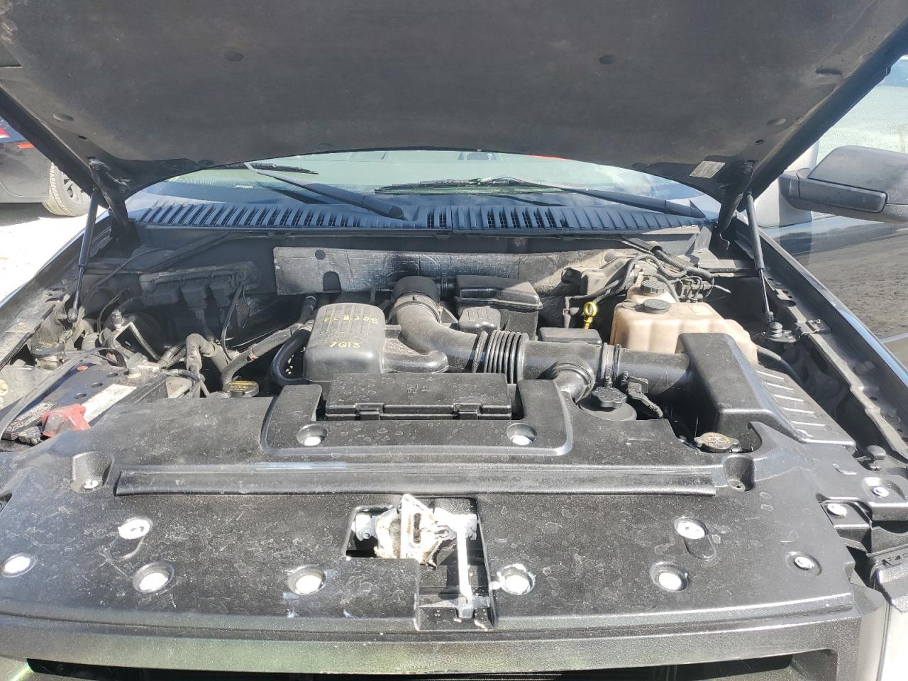 2011 Ford Expedition VIN 1FMJU1J53BEF00955 Copart auction photo, vandalism damage thumbnail 12