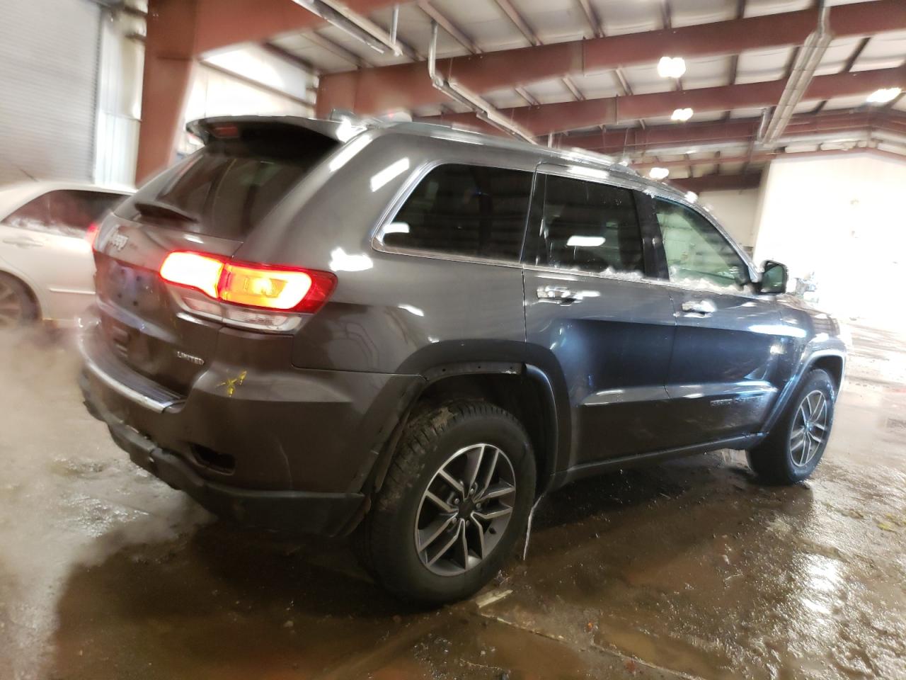 2021 Jeep Grand Cherokee VIN 1C4RJFBGXMC508756 Copart auction photo, rear end / side damage thumbnail 3