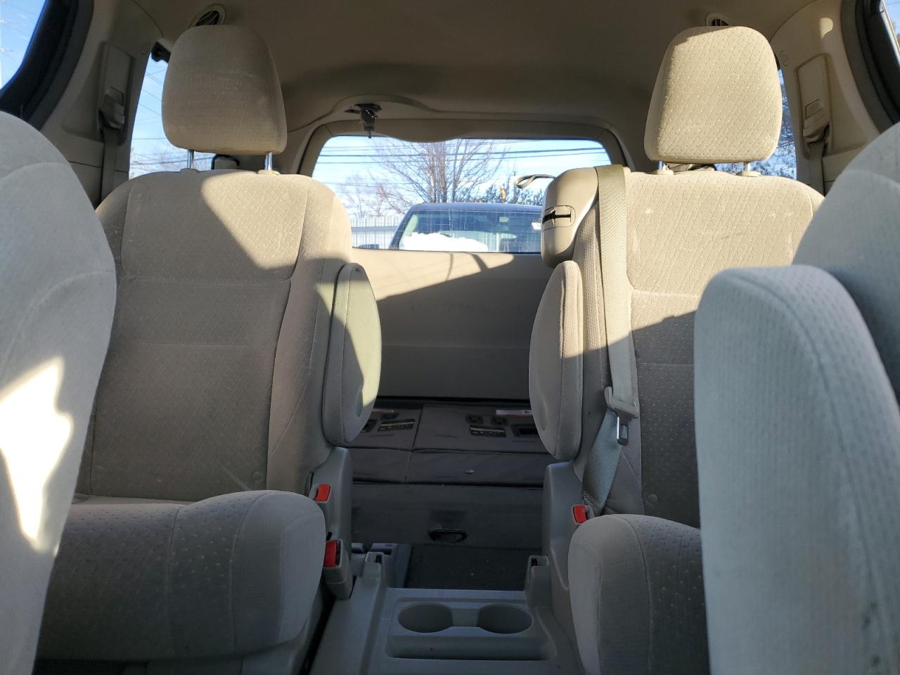 2015 Toyota Sienna VIN 5TDKK3DC8FS550898 Copart auction photo, side damage thumbnail 10