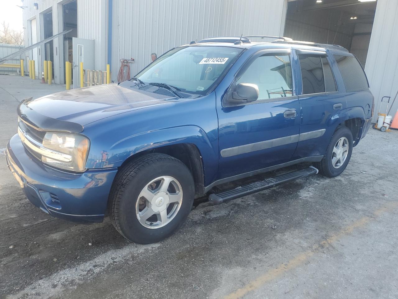 2005 Chevrolet TrailBlazer VIN 1GNDS13S852296144