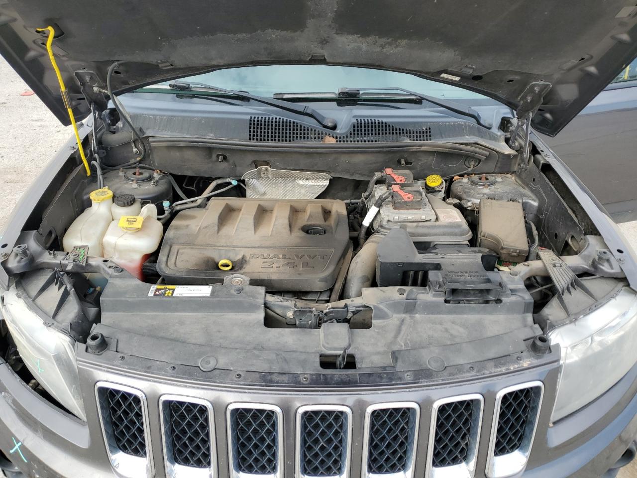 2016 Jeep Compass VIN 1C4NJDBB0GD685872 Copart auction photo, front end / rear end damage thumbnail 13