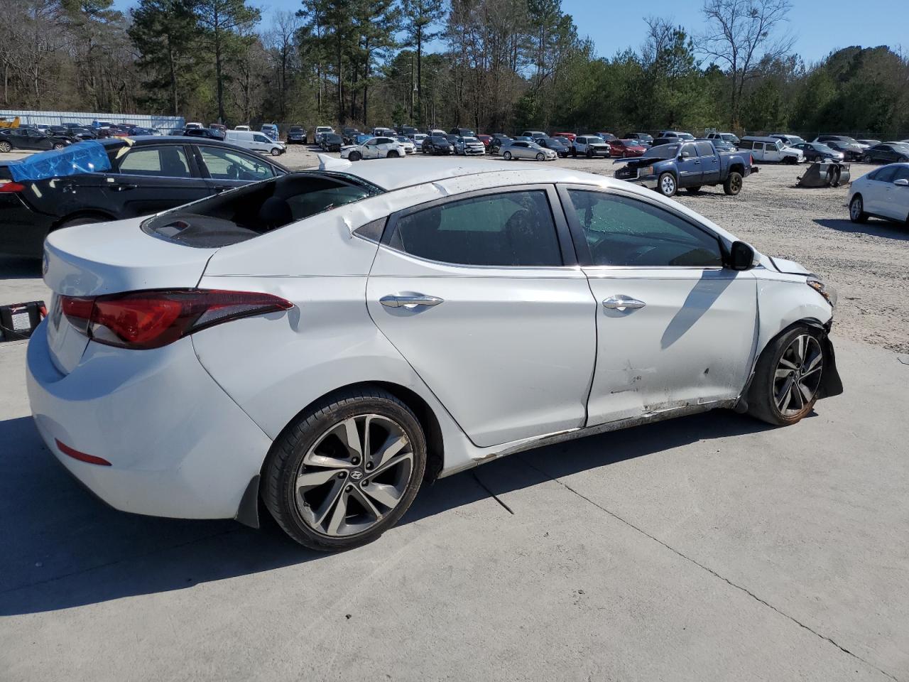2015 Hyundai Elantra VIN 5NPDH4AE6FH556689 Copart auction photo, front end / side damage thumbnail 3
