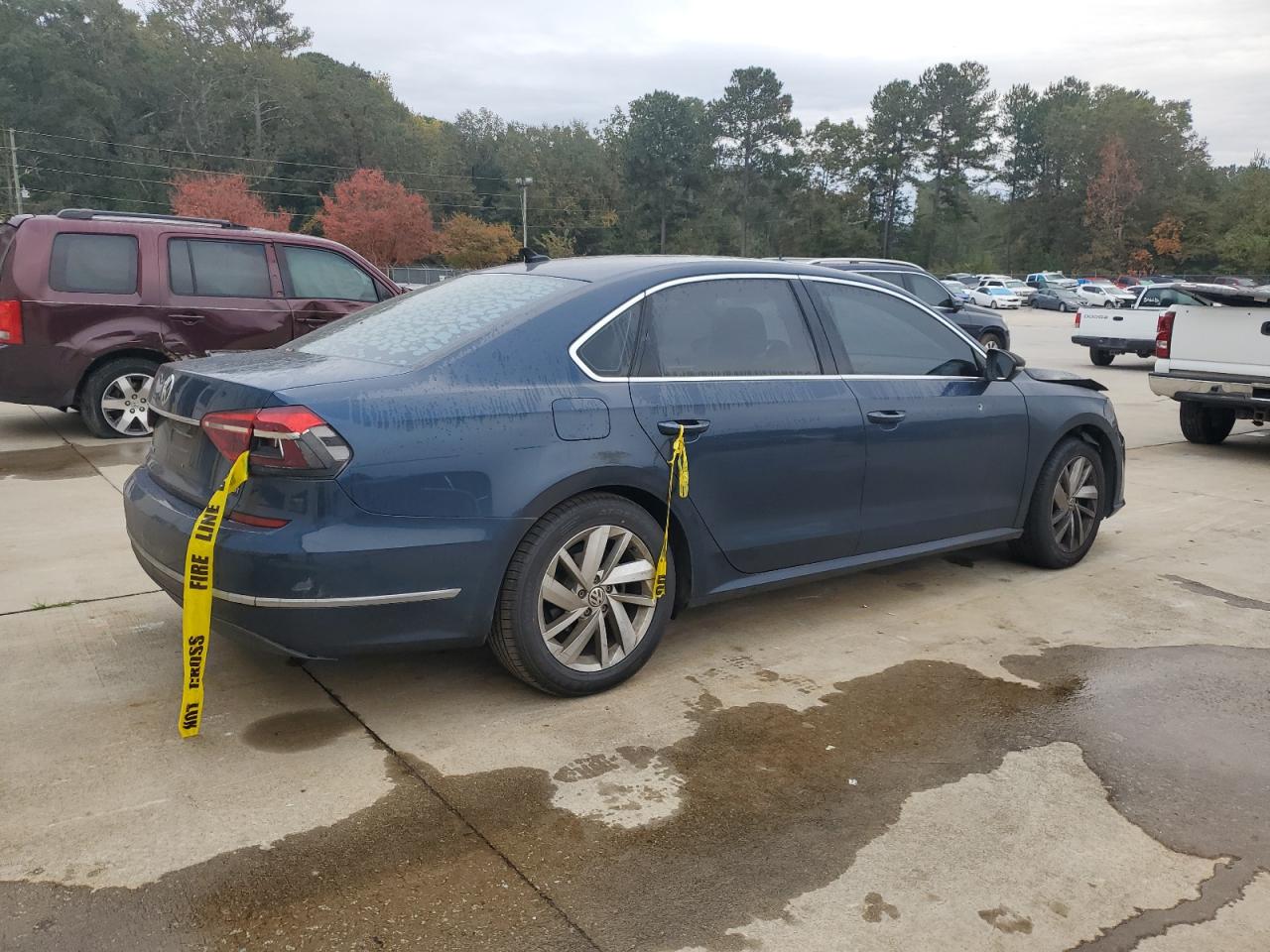 2018 Volkswagen Passat VIN 1VWBA7A33JC020974 Copart auction photo, burn - engine damage thumbnail 3