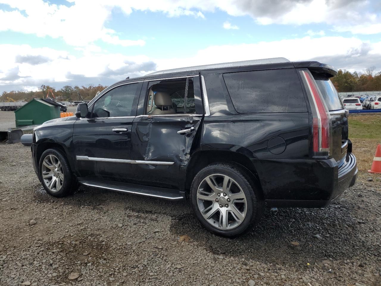 2016 Cadillac Escalade VIN 1GYS4BKJ2GR211179 Copart auction photo, side / front end damage thumbnail 2