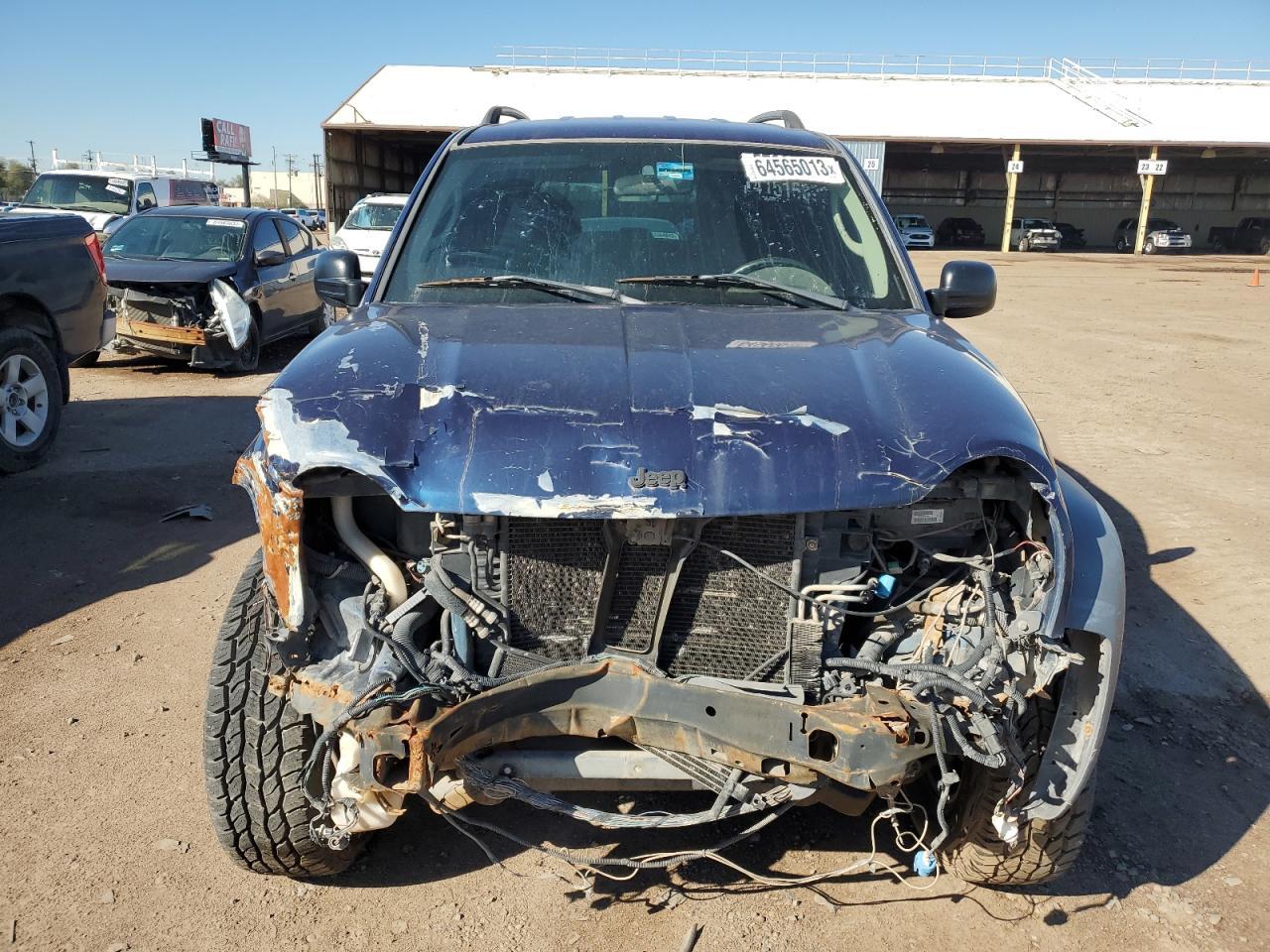 2004 Jeep Liberty (North America) VIN 1J4GK48K24W108848 Copart auction photo, front end damage thumbnail 5