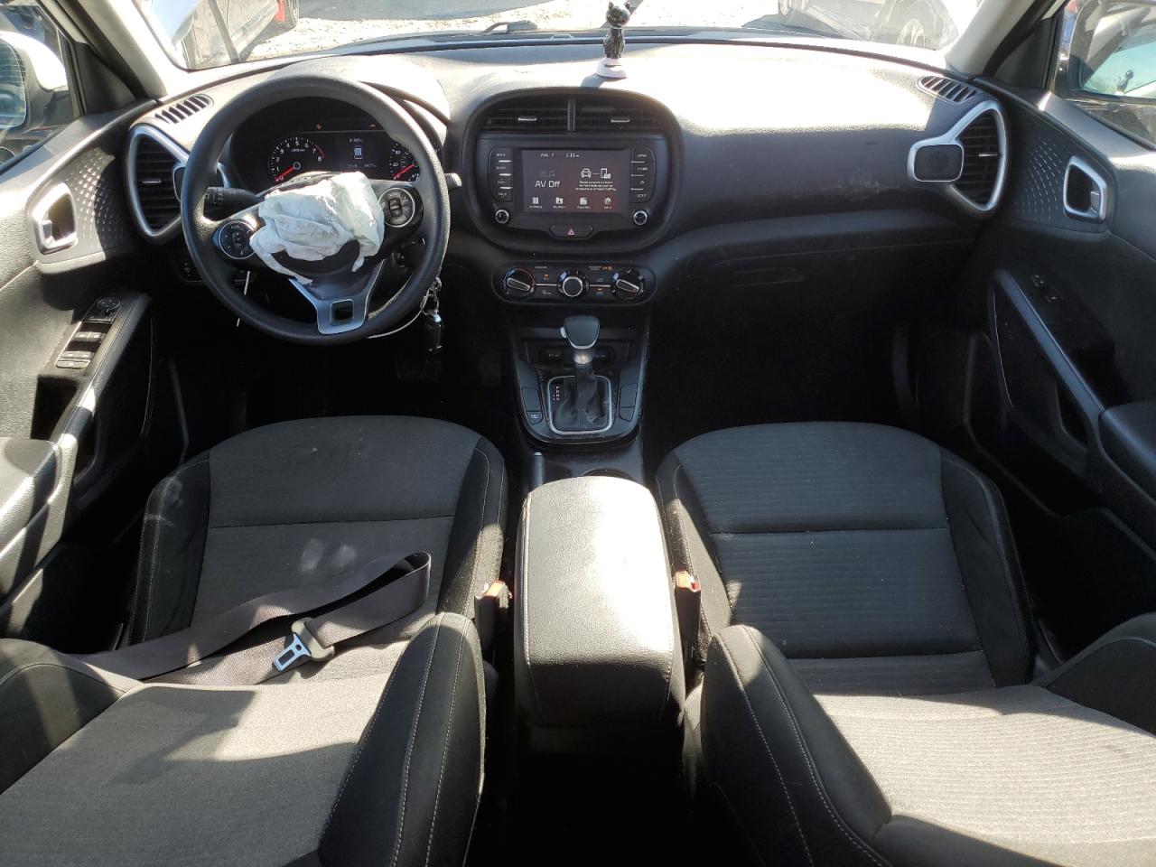 2020 KIA Soul VIN KNDJ23AU9L7040090 Copart auction photo, front end / rear end damage thumbnail 8