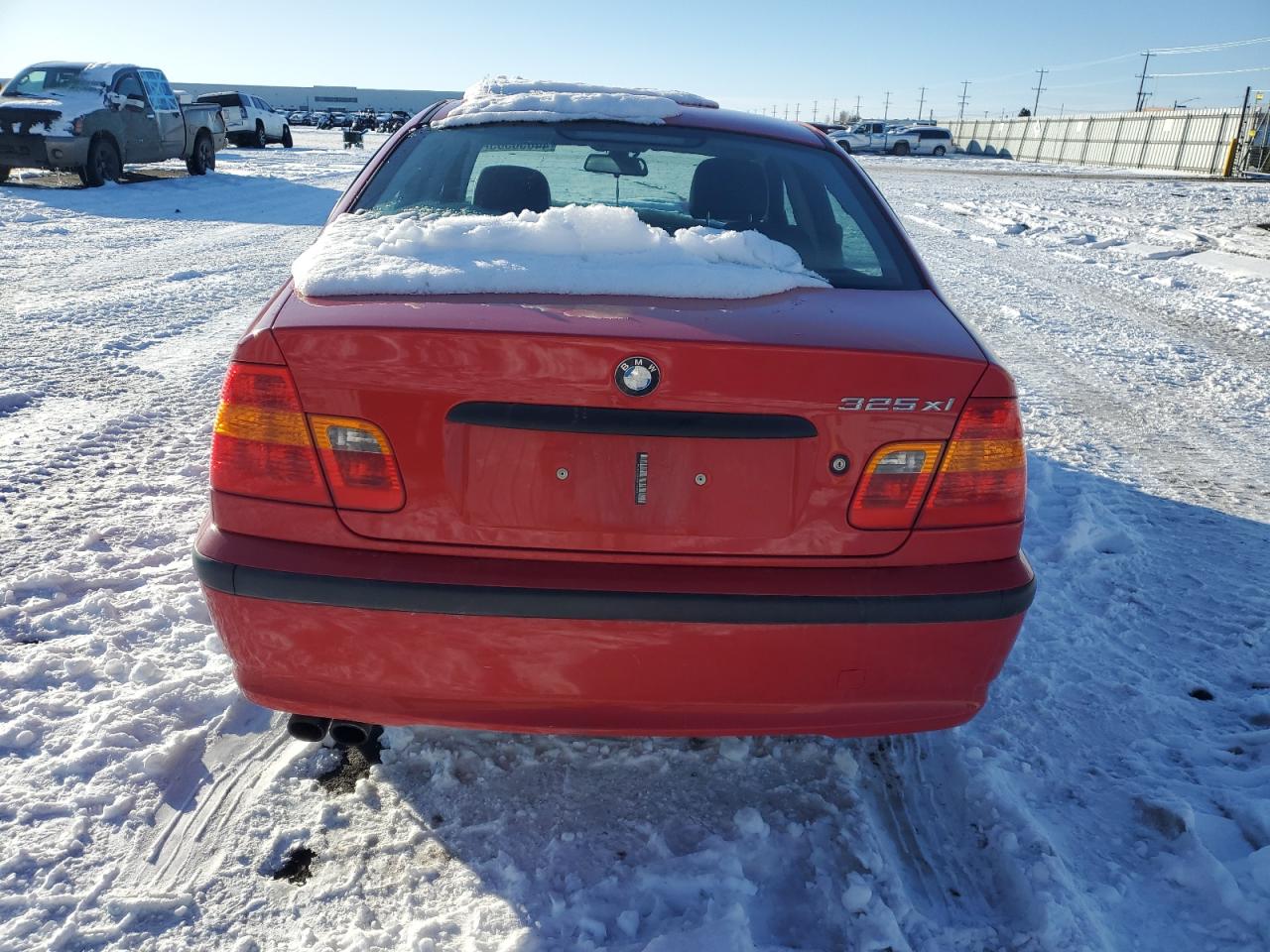 2004 BMW 3er VIN WBAEU33464PF60693 Copart auction photo, front end / side damage thumbnail 6
