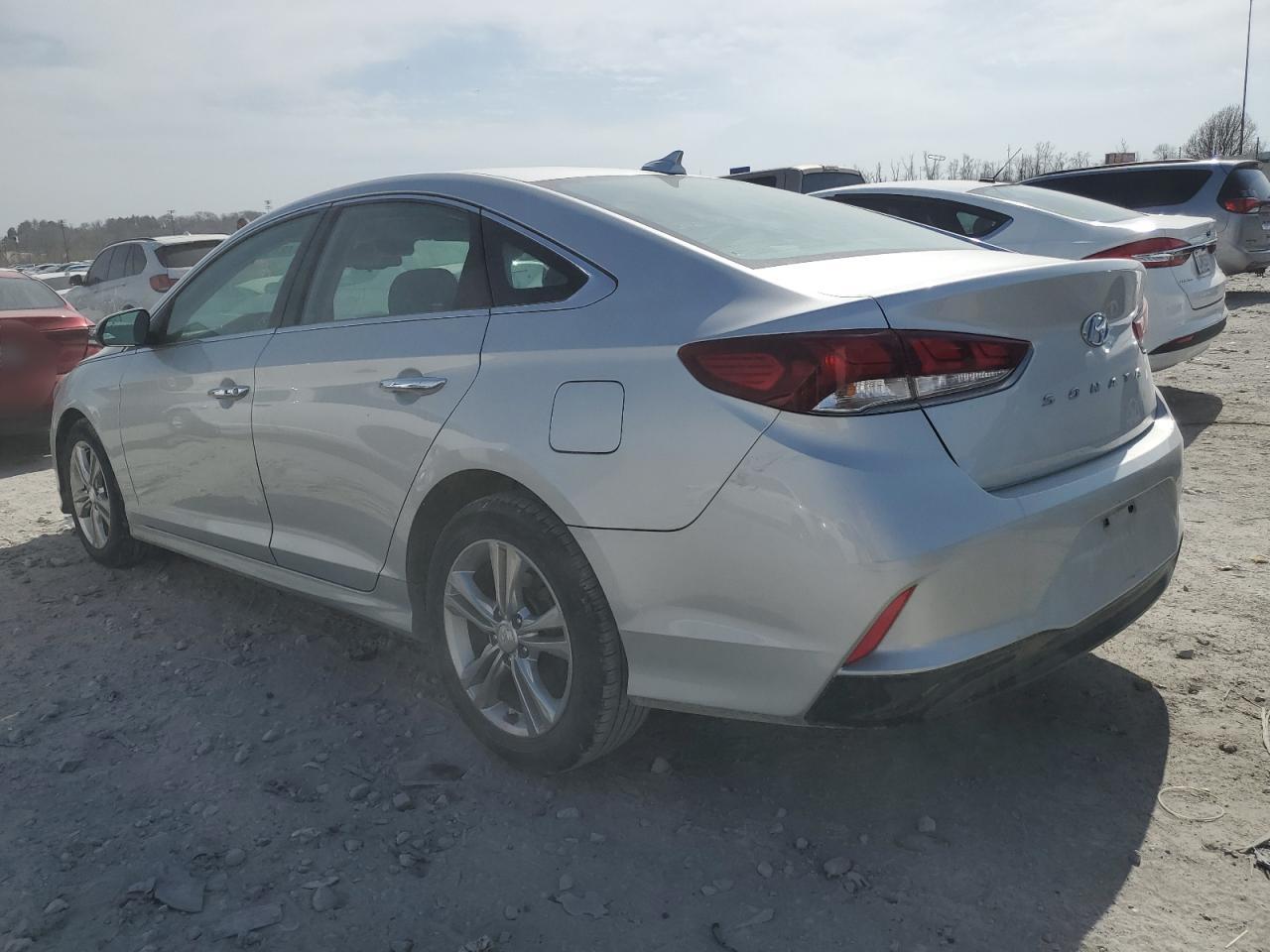 2018 Hyundai Sonata VIN 5NPE34AF0JH709281 Copart auction photo, front end damage thumbnail 2