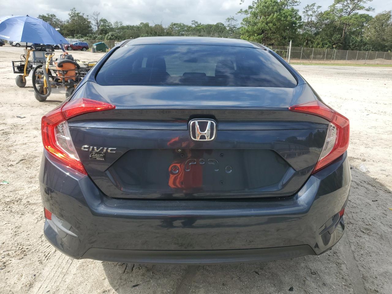 2017 Honda Civic VIN 19XFC2F53HE065928 Copart auction photo, front end damage thumbnail 6