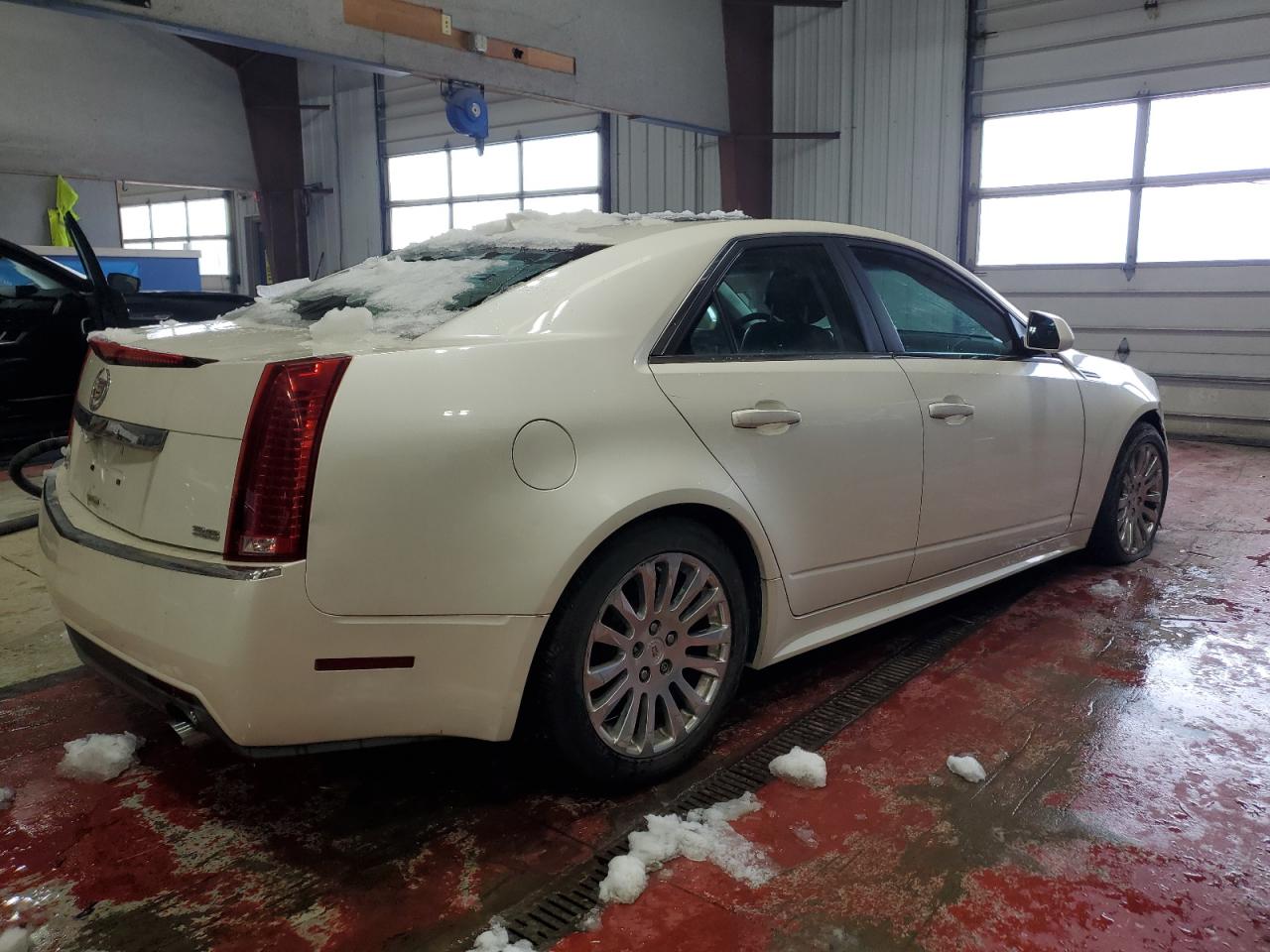 2010 Cadillac CTS VIN 1G6DL5EV2A0114340 Copart auction photo, front end / normal wear damage thumbnail 3