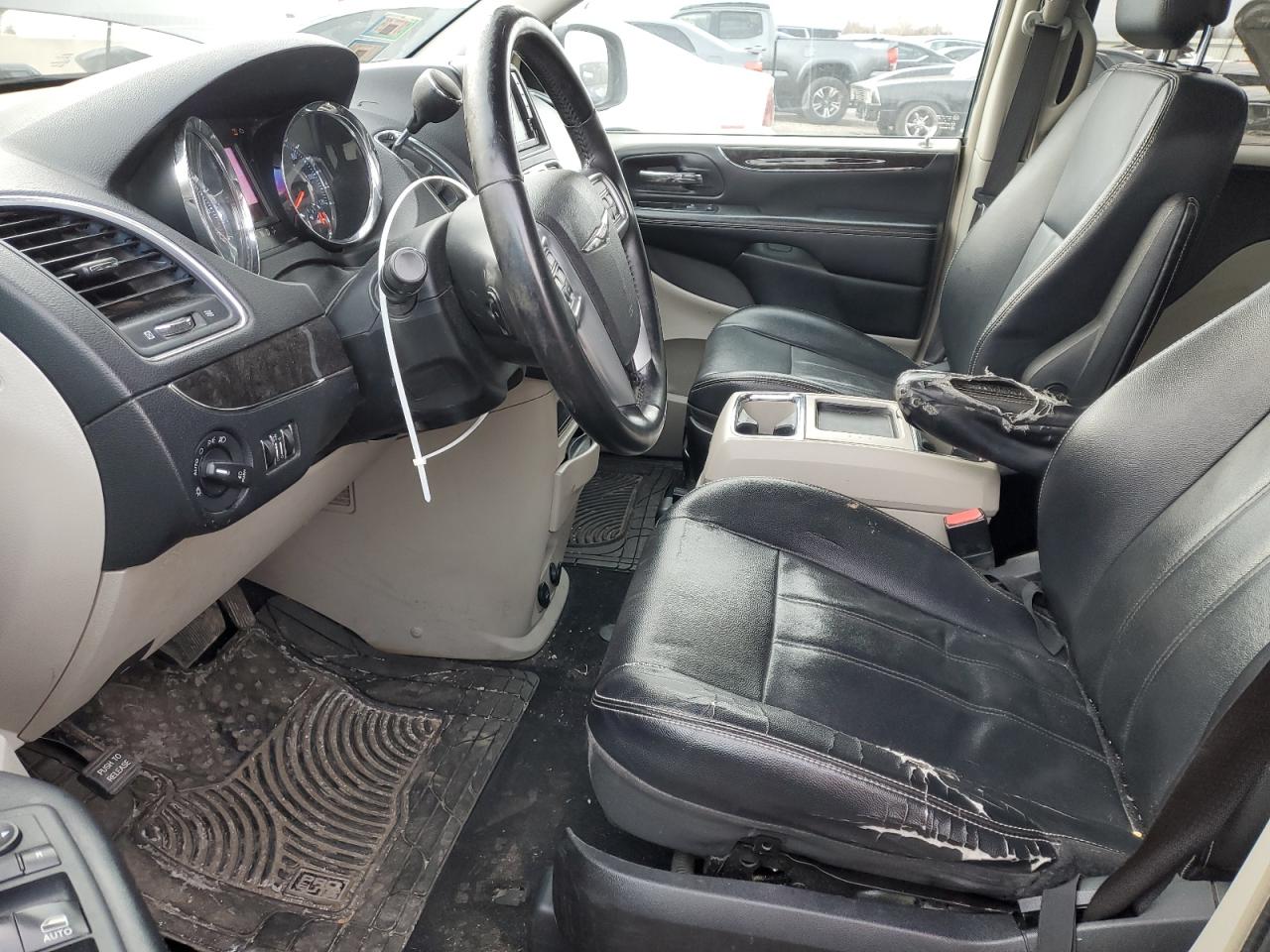 2013 Chrysler Town & Country VIN 2C4RC1BG9DR737594 Copart auction photo, front end damage thumbnail 7