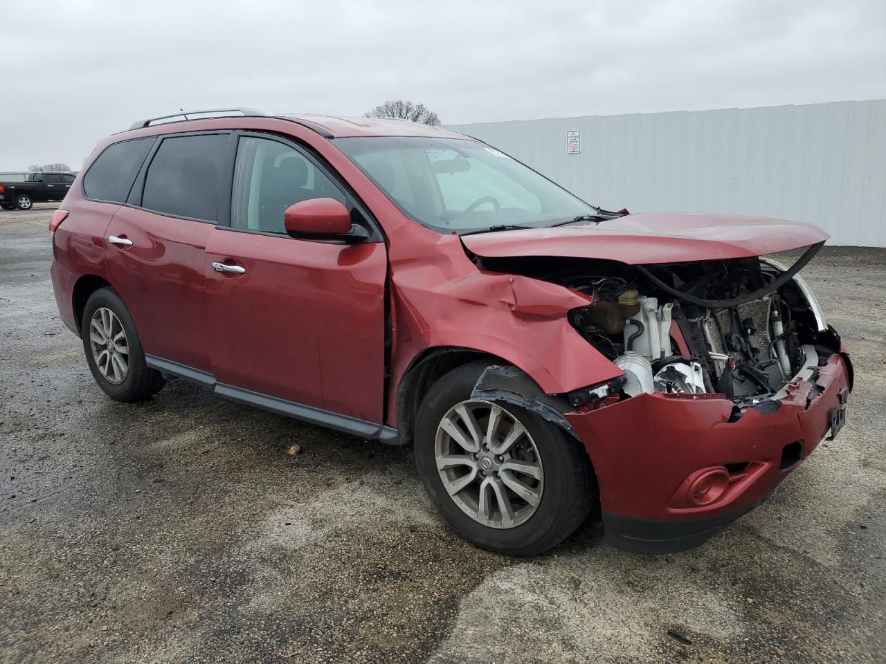 2016 Nissan Pathfinder VIN 5N1AR2MMXGC637906 Copart auction photo, front end damage thumbnail 4