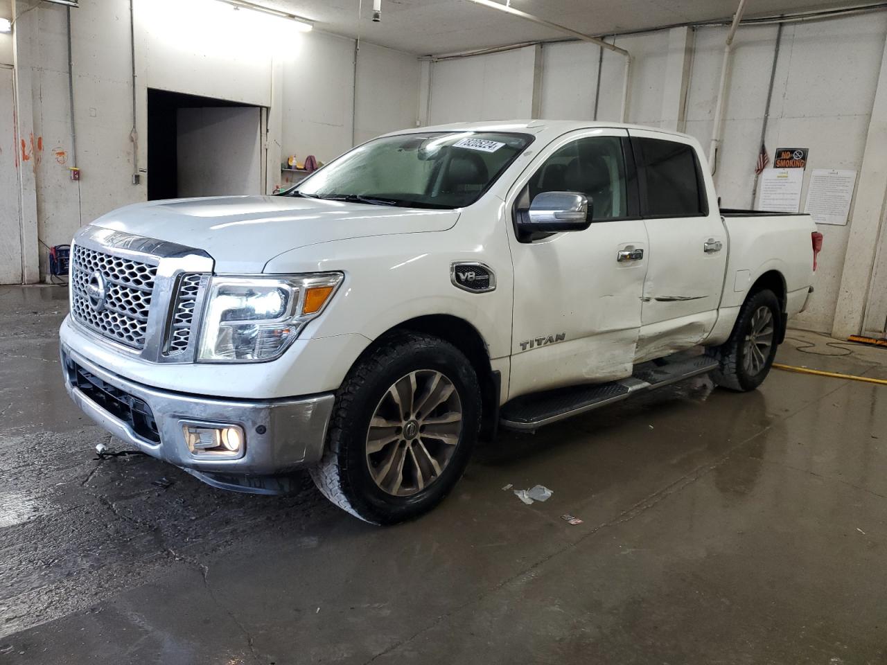 2017 Nissan Titan VIN 1N6AA1E67HN573591