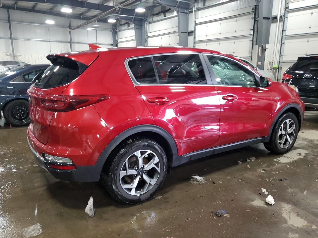 2020 KIA Sportage VIN KNDPMCAC0L7640217 Copart auction photo, front end / side damage thumbnail 3