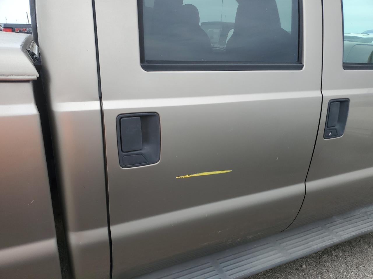2005 Ford F250 VIN 1FTSW21P65ED22554 Copart auction photo, water/flood damage thumbnail 12
