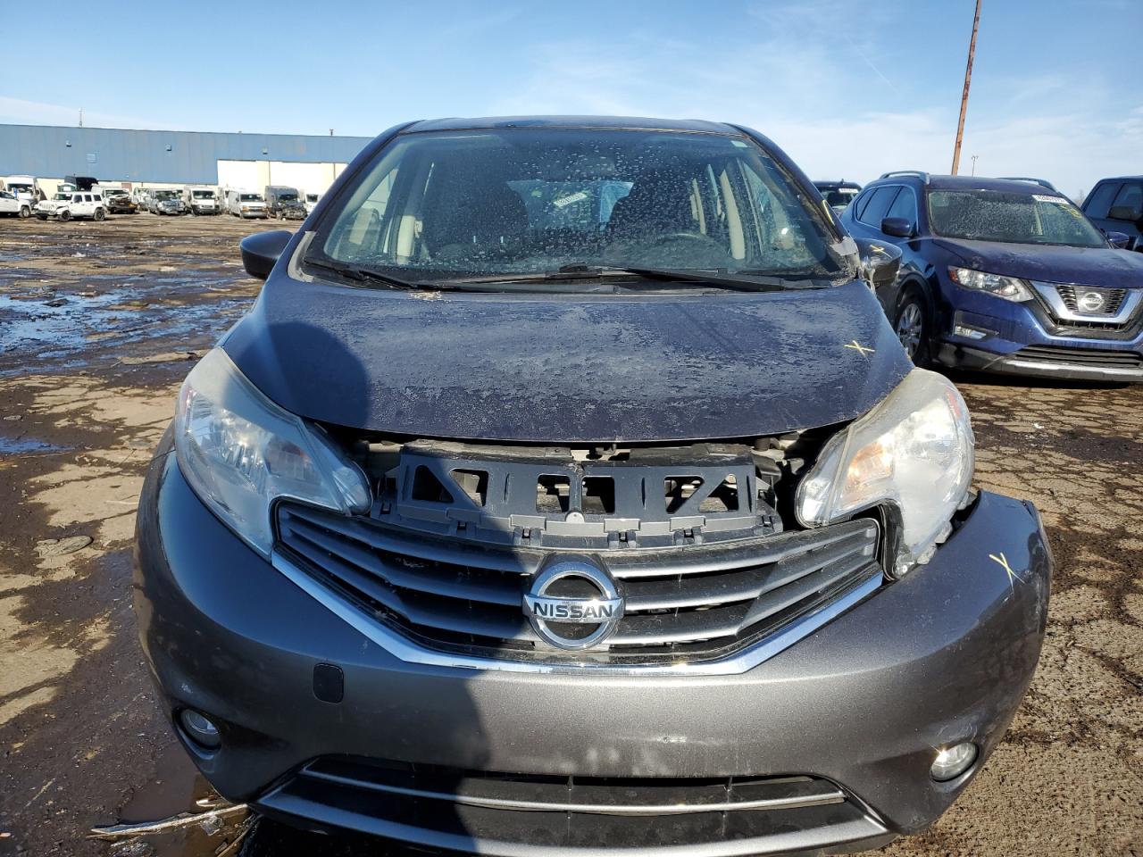 2016 Nissan Versa VIN 3N1CE2CP2GL366075 Copart auction photo, front end / side damage thumbnail 5