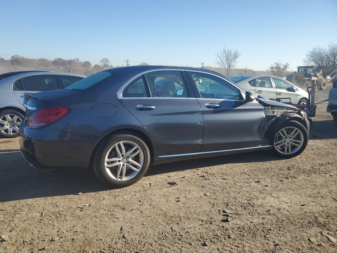2015 Mercedes-Benz C-klasse VIN 55SWF4KB5FU059603 Copart auction photo, all over damage thumbnail 3