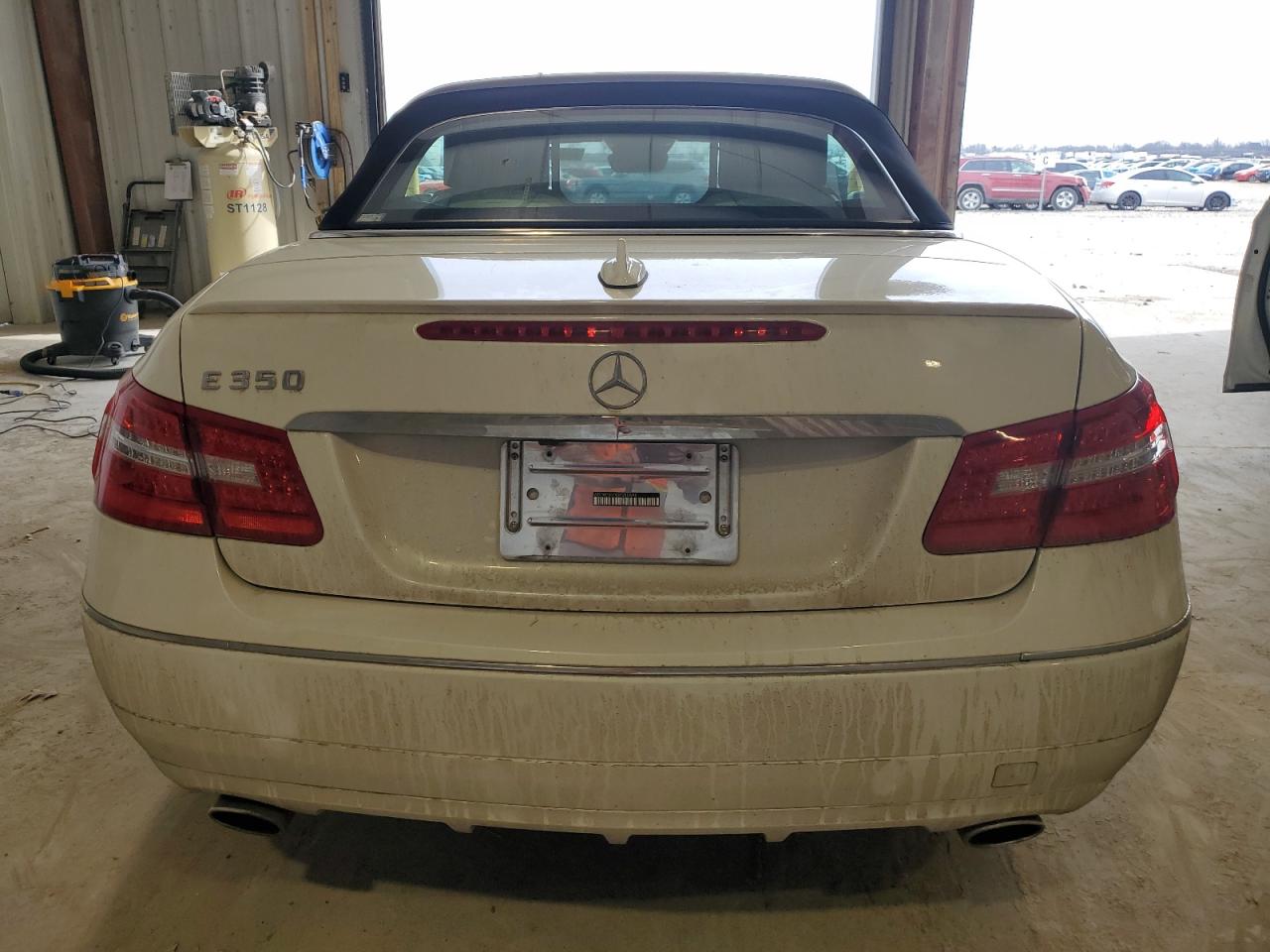 2011 Mercedes-Benz E-klasse VIN WDDKK5GFXBF080696 Copart auction photo, front end damage thumbnail 6