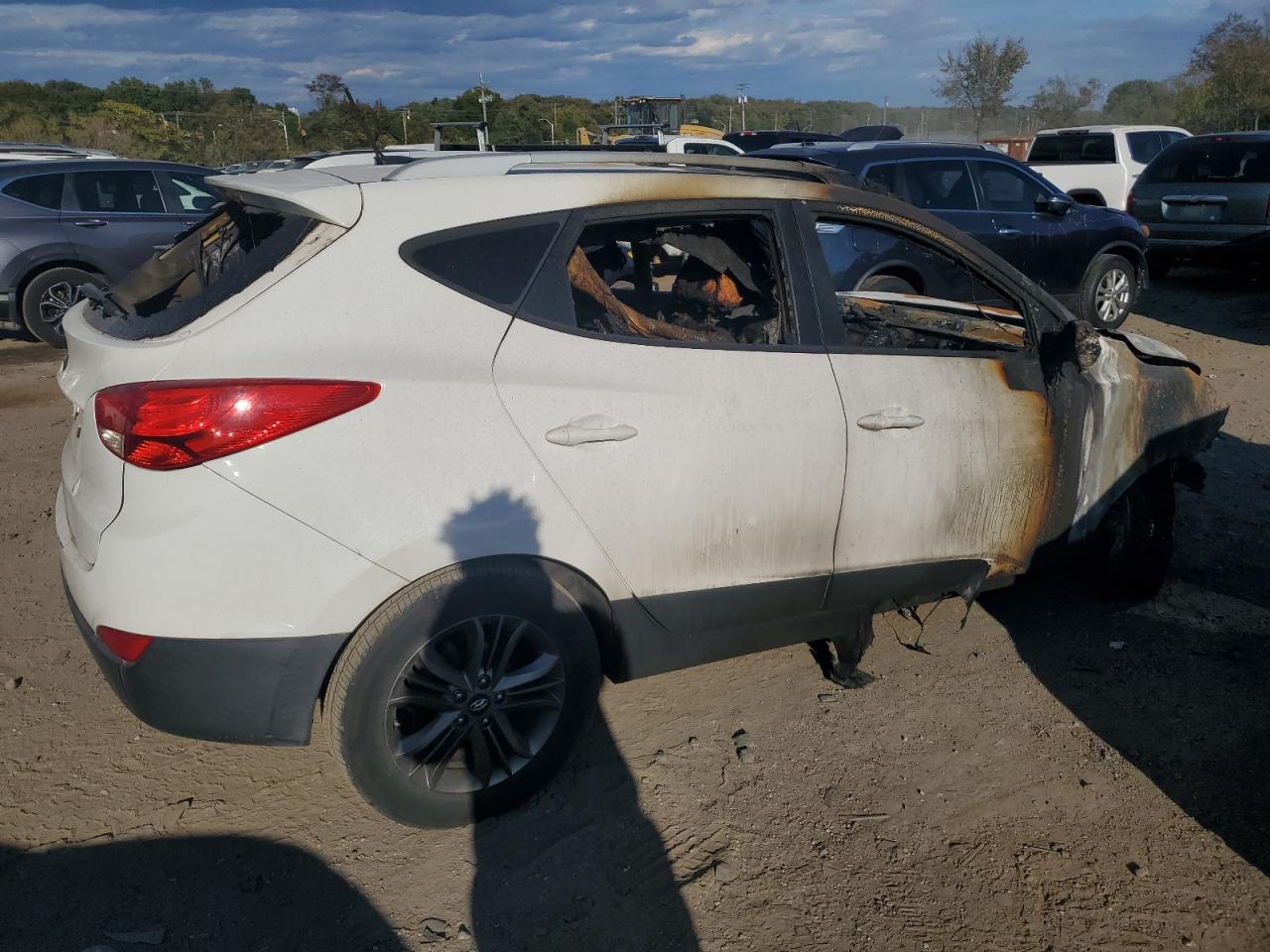 2015 Hyundai Tucson VIN KM8JU3AGXFU079972 Copart auction photo, burn damage thumbnail 3