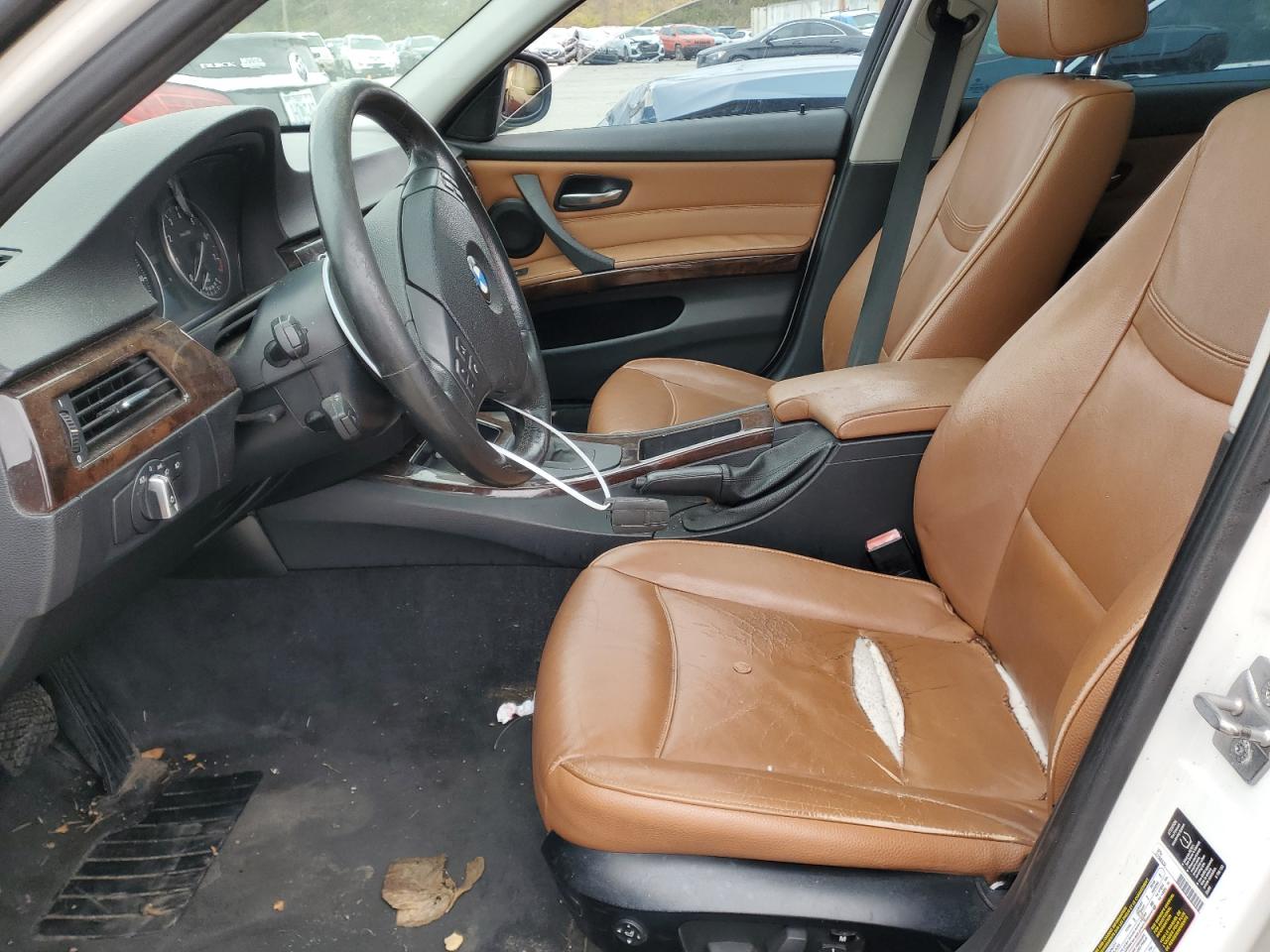 2011 BMW 3er VIN WBAPK7C56BF085352 Copart auction photo, hail / rear end damage thumbnail 7