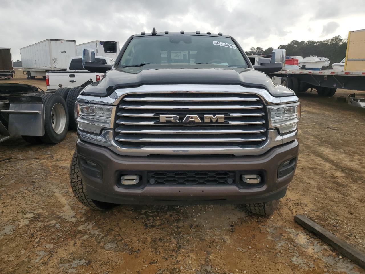 2019 RAM 3500 VIN 3C63RRKL5KG555465 Copart auction photo, vandalism damage thumbnail 5