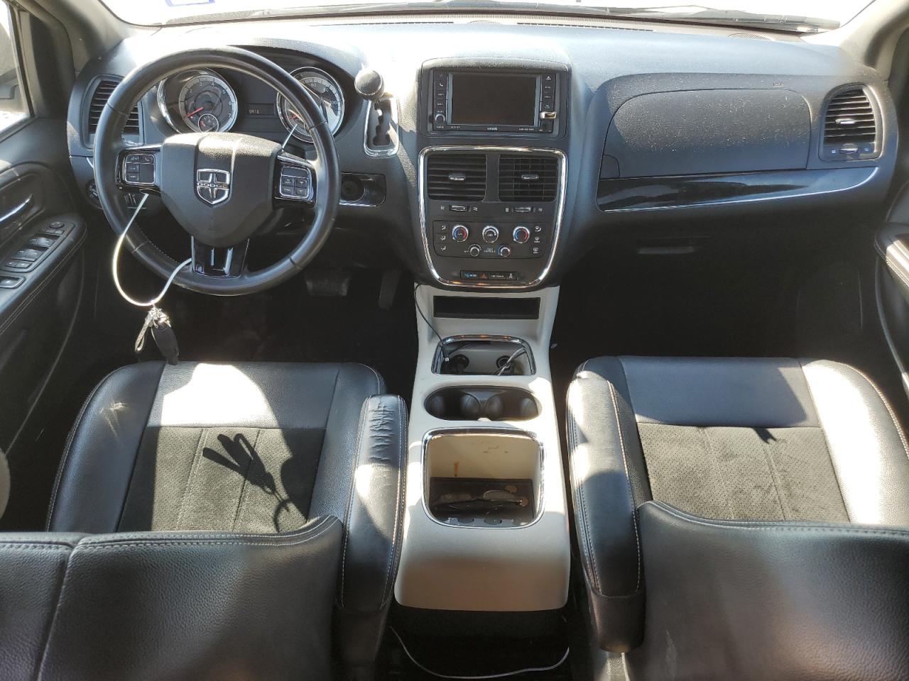 2017 Dodge Caravan VIN 2C4RDGCG9HR662125 Copart auction photo, rear end / front end damage thumbnail 8