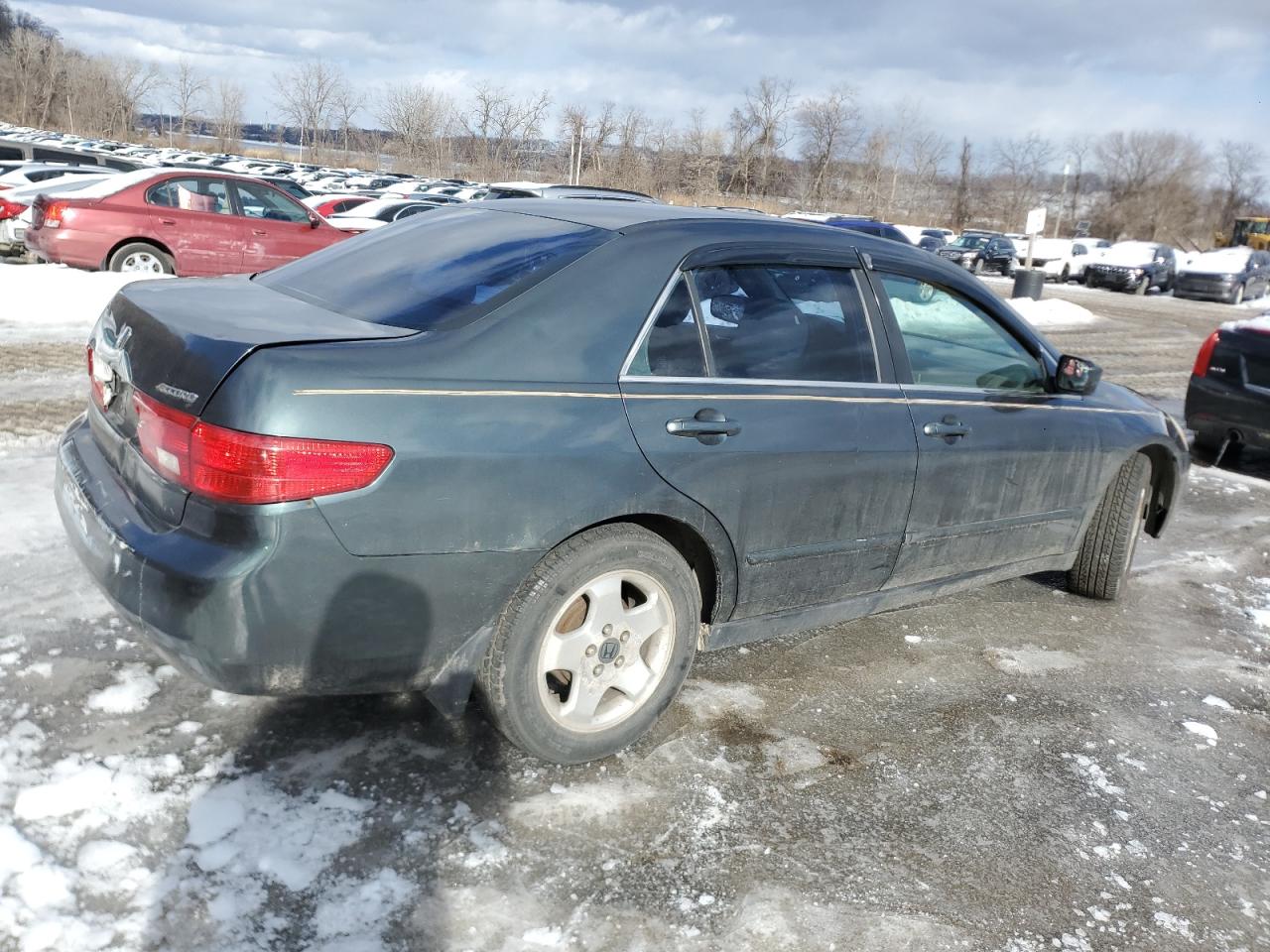 2005 Honda Accord VIN 1HGCM56465A050073 Copart auction photo, minor dent/scratches damage thumbnail 3