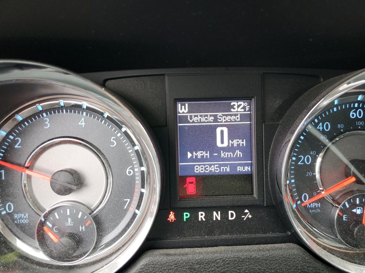 2013 Chrysler Town & Country VIN 2C4RC1BG2DR605647 Copart auction photo, front end damage thumbnail 9