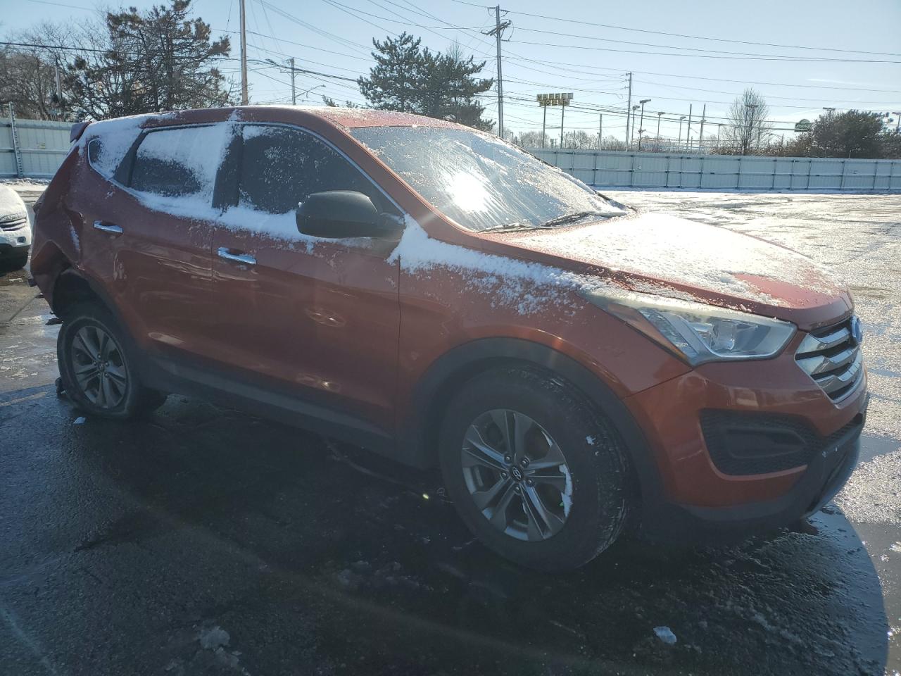 2016 Hyundai Santa Fe VIN 5XYZTDLB2GG323733 Copart auction photo, rear end / undercarriage damage thumbnail 4