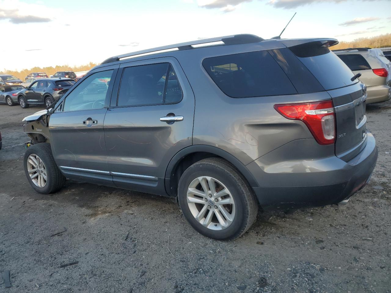 2011 Ford Explorer VIN 1FMHK8D83BGA82498 Copart auction photo, front end / minor dent/scratches damage thumbnail 2
