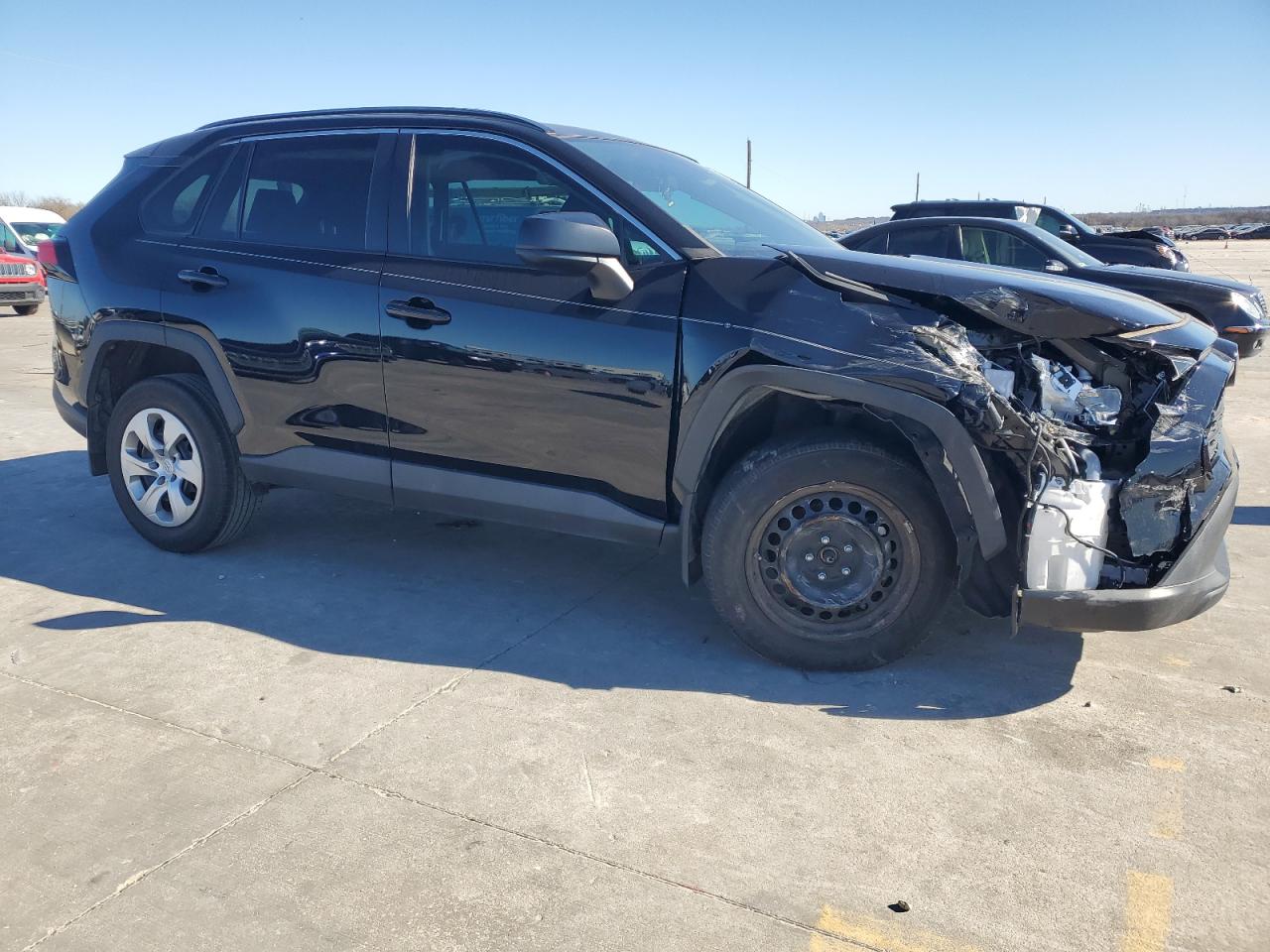 2021 Toyota RAV 4 VIN 2T3H1RFV3MC165583 Copart auction photo, front end / undercarriage damage thumbnail 4