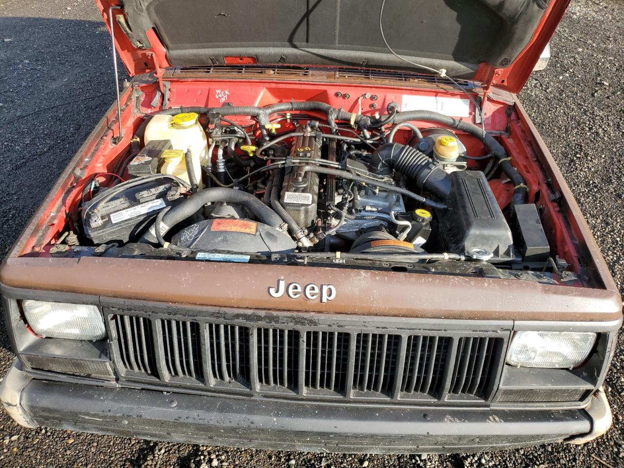 1996 Jeep Grand Cherokee VIN 1J4FJ68SXTL269085 Copart auction photo, vandalism damage thumbnail 12