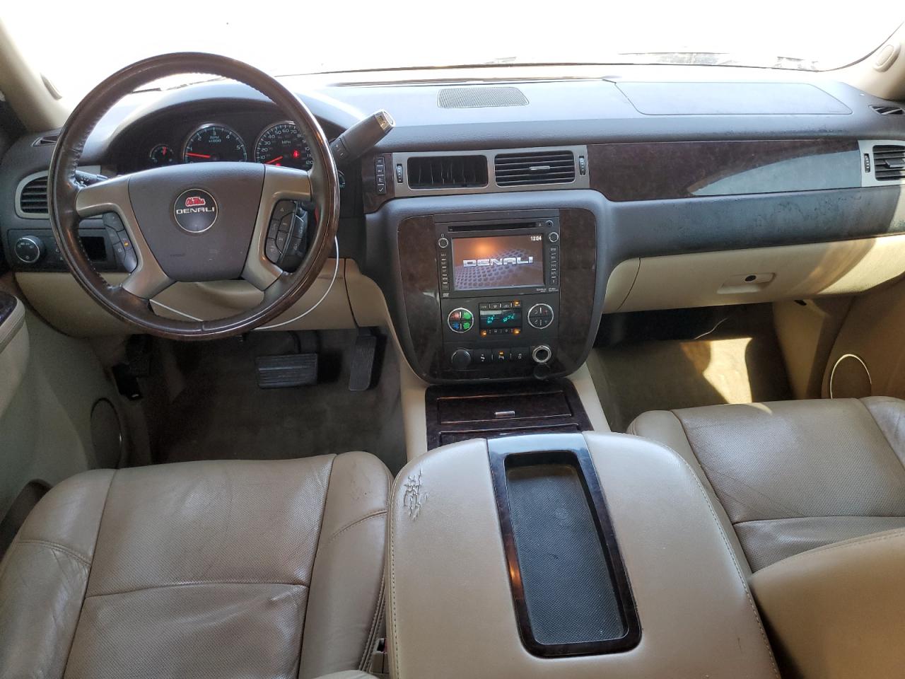 2013 GMC Yukon VIN 1GKS2EEF1DR364267 Copart auction photo, minor dent/scratches damage thumbnail 8