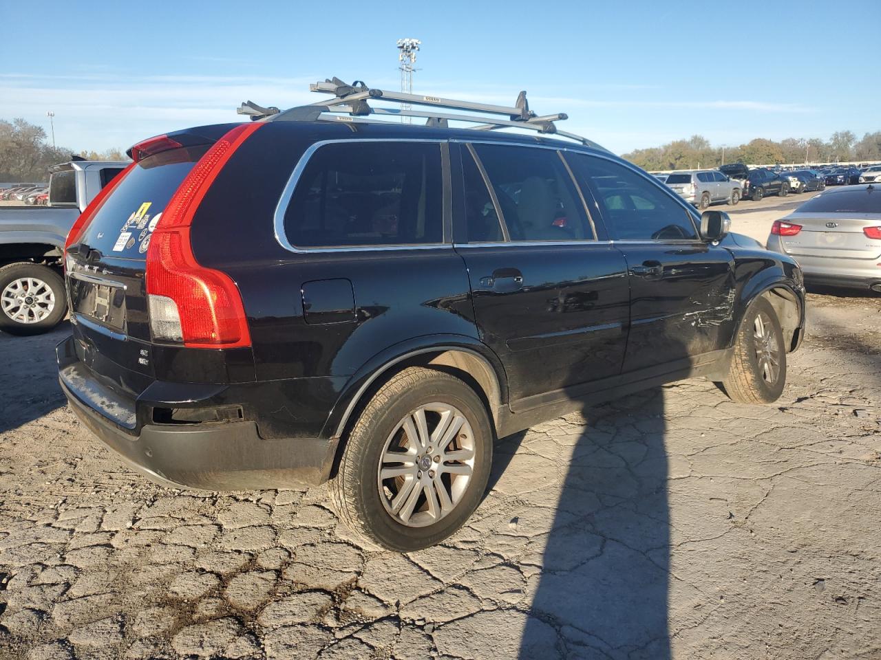 2010 Volvo XC90 VIN YV4982CZ7A1558135 Copart auction photo, front end / side damage thumbnail 3