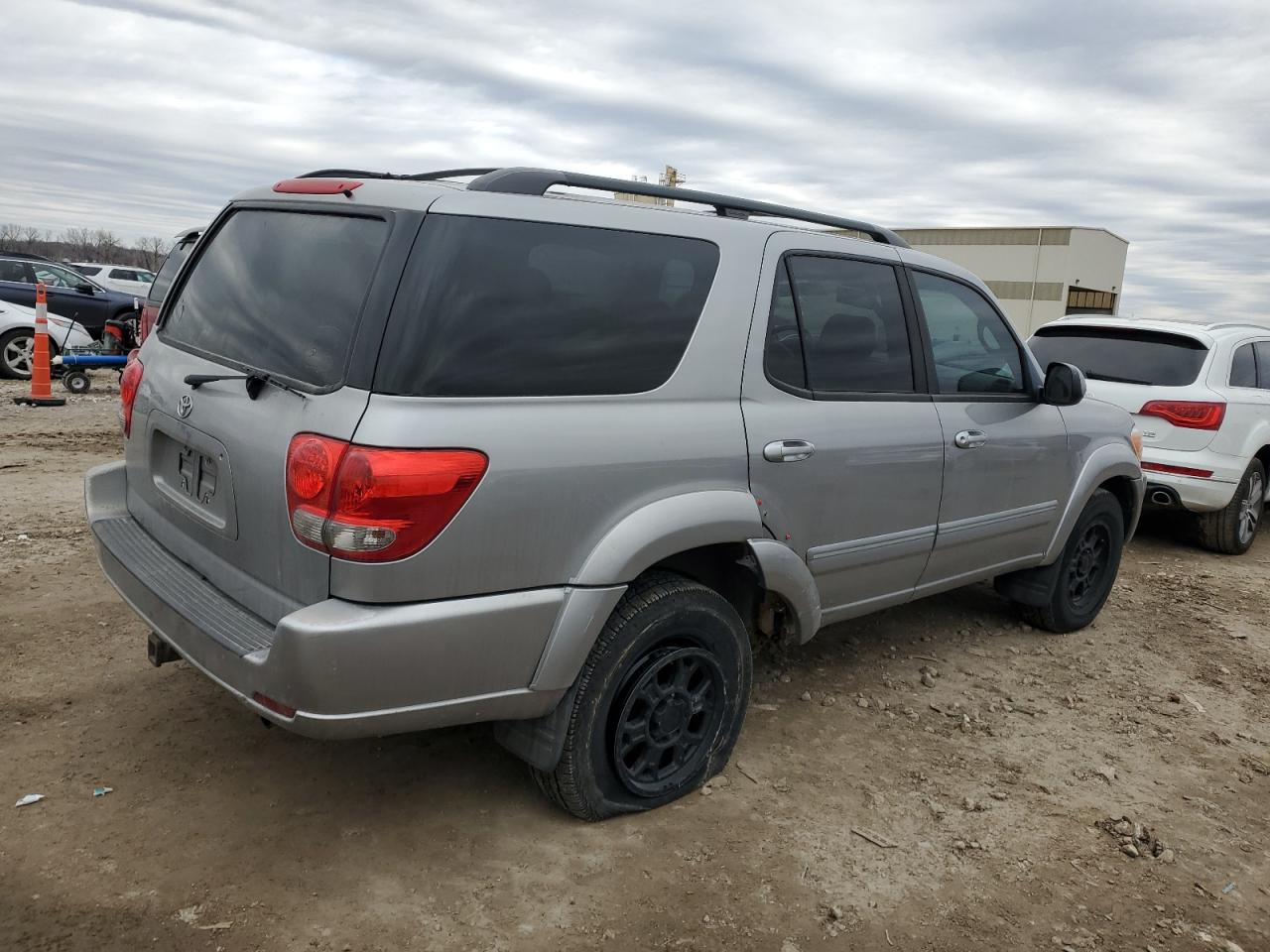 2006 Toyota Sequoia VIN 5TDBT44A66S262007 Copart auction photo, side damage thumbnail 3