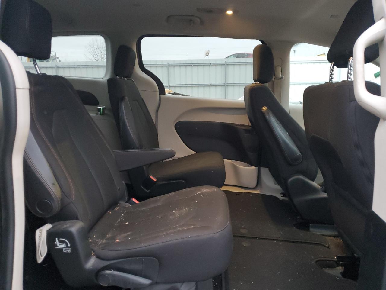 2017 Chrysler Pacifica VIN 2C4RC1CG3HR628603 Copart auction photo, side / front end damage thumbnail 11