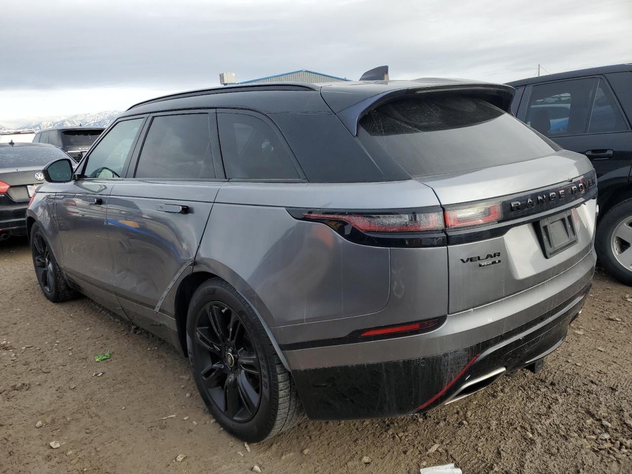 2020 Land Rover Range Rover VIN SALYK2FVXLA238358 Copart auction photo, front end damage thumbnail 2