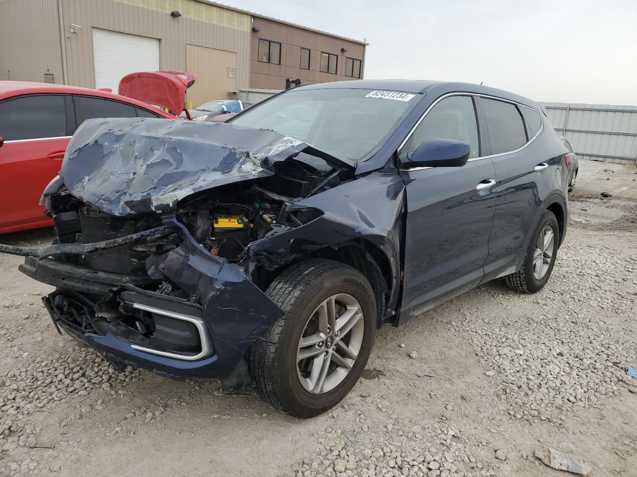 2018 Hyundai Santa Fe VIN 5XYZTDLB3JG527819