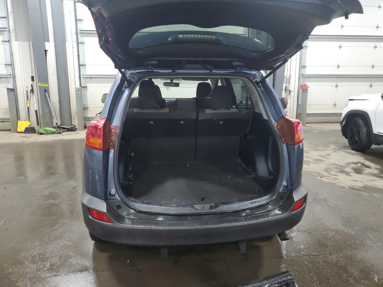 2014 Toyota RAV 4 VIN JTMBFREV2ED093944 Copart auction photo, front end damage thumbnail 6